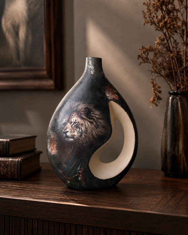 Vase poignée "Lion et Aigle"